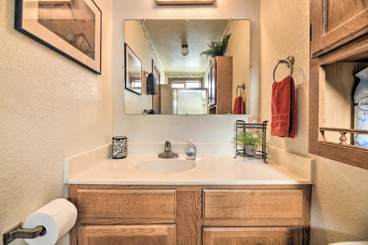 Rustic Village Lake Cabin Escape With Deck And Grill! Pagosa Springs Extérieur photo